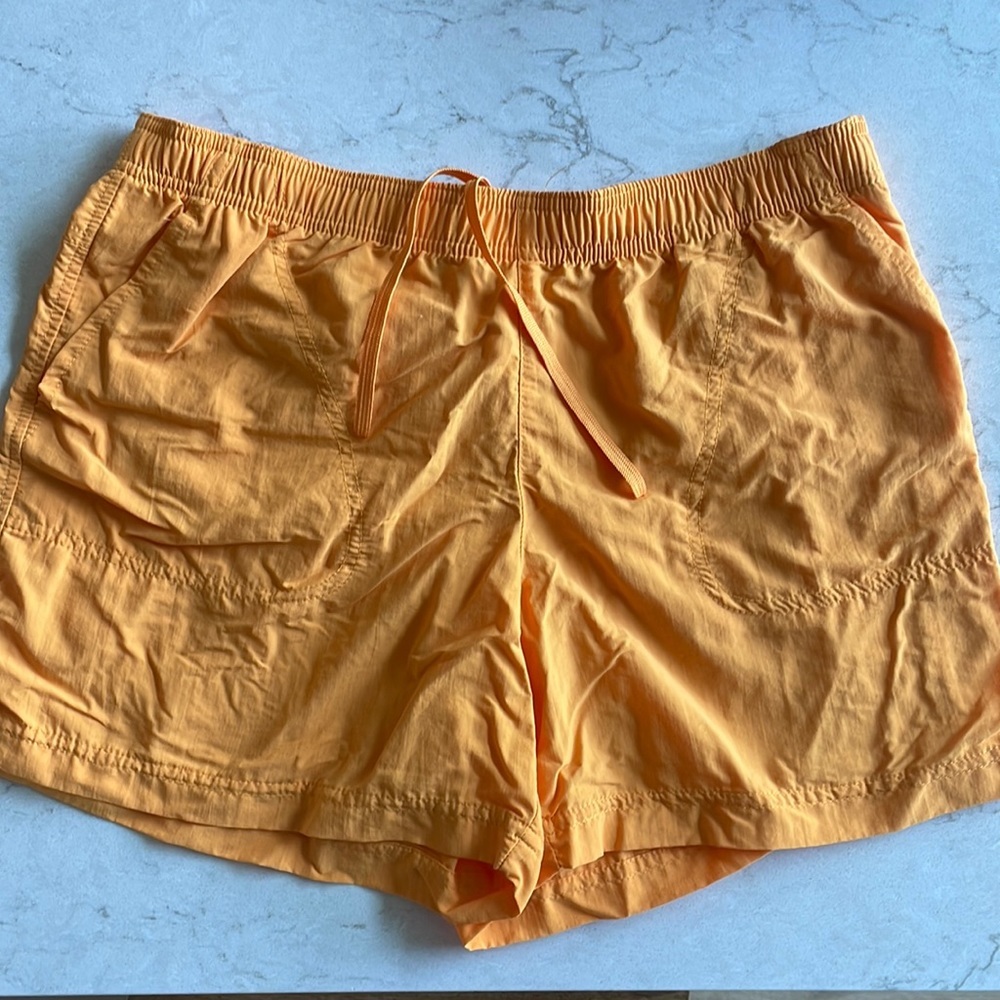 Columbia Mango Nylon Shorts NWOT